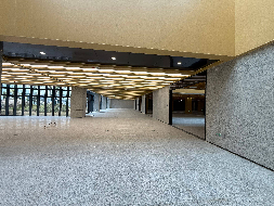 黄山市黄山区东大门游客服务中心3763㎡商业房产出租公告(国资监测编号GR2026AH2000366)