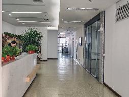 哈尔滨市松北区创新三路600号科技大厦第24层、37层3处房产分别招租交易公告