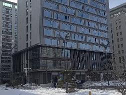 昭苏县城市发展投资集团有限公司位于伊宁市山东路688号天马时代广场A座1层108商铺（约60.57㎡）对外招租，租期五年(二次挂牌)