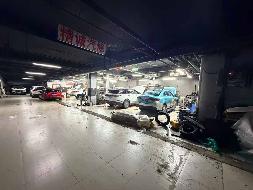 新疆霍尔果斯犁川粮油物资贸易有限责任公司位于伊宁市北京南路金苹果二期东门2号综合楼负一层（产权面积约：888.34㎡）对外招租（租期两年）
