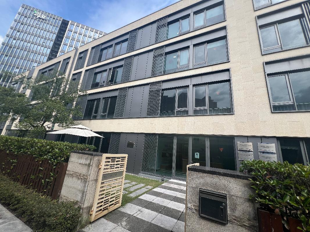 上海市杨浦区国权北路1566弄斐迪园5处房产出租公告