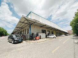 长沙县榔梨街道梨江大道32号A厂房A8西1-7跨区间(面积945㎡)和办公楼115、116、206、208室(面积216㎡)（总面积：1161㎡）招租(国资监测编号GR2026HN1002842)