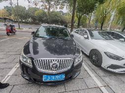 湘J0HR09别克牌小型轿车(五次挂牌)(国资监测编号GR2026HN1000413-5)