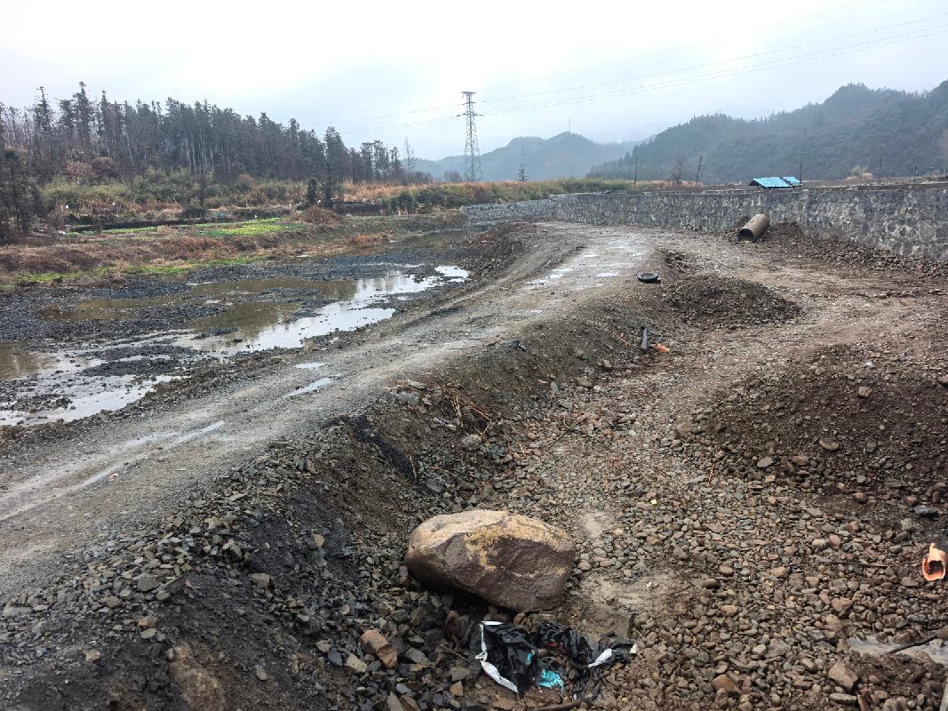 石台县七都镇青弋江上游（石台段）水环境综合治理工程（一期）砂石土资源转让（第二次）公告(国资监测编号GR2026AH2000669)