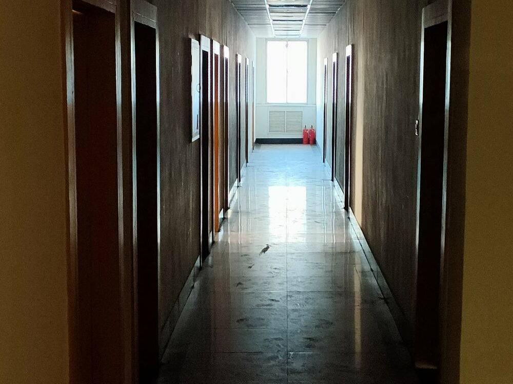 赤峰市红山区南新街办事处箭亭子居委会1-7层房屋建筑物及土地使用权整体转让(国资监测编号GR2026NM1001024)