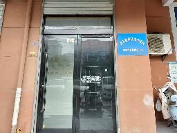 团结社区鸿基雅园16-11门面招租公告