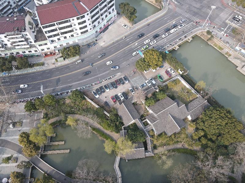 红梅公园书画院地上、地下；根雕馆；南门帕克之约停车场招租公告