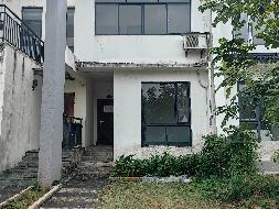 乌鲁木齐市高新小额贷款有限公司转让位于海口市秀英区东山镇海榆中线188号东山高尔夫度假住宅区B6#栋别墅1-2层B6-09房产(国资监测编号GR2026XJ1000353)