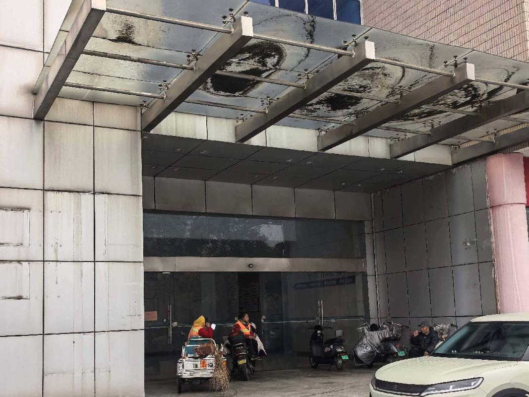 海州区盐河北路39号D号楼一楼朝南门面招租