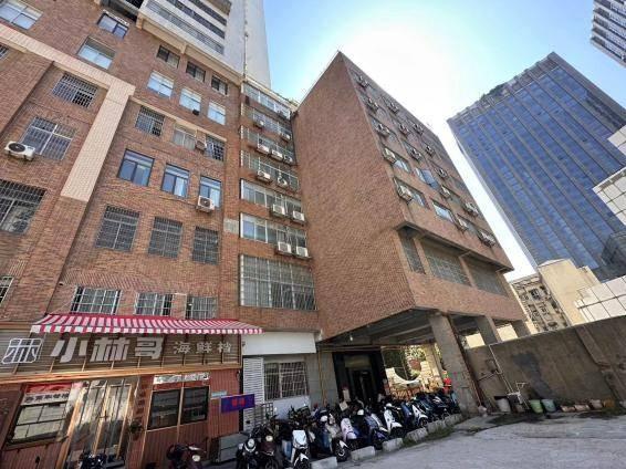 湖南银行芙蓉区建湘南路154号（黄金之城） 房产招商公告