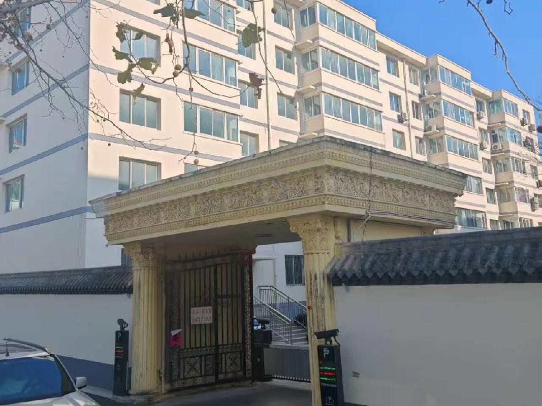 凤鸣小区88号楼住宅8套、商铺1套转让公告