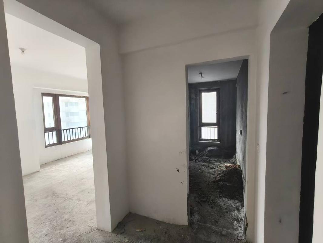 新疆生产建设兵团第十二师国有资产投资发展集团有限公司转让位于乌鲁木齐市米东区山韵路100号观山居居住小区8#住宅楼2单元402室房地产(国资监测编号GR2026XJ1000406)