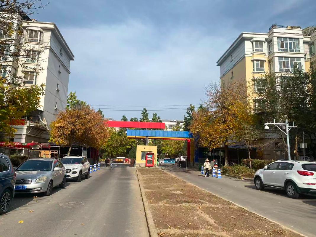 伊犁哈萨克自治州财信融通融资担保有限公司位于伊宁市江南春城云湖苑1号楼8幢2-402室房屋（建筑面积约110㎡）对外招租，租期2年