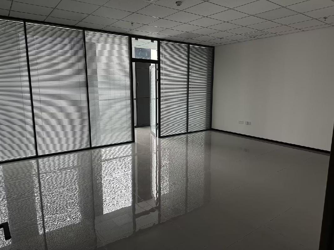 乌鲁木齐地铁置业有限责任公司租赁位于乌鲁木齐轨道交通总部基地B区8层整层房产（1689.53m²）(二次挂牌)(国资监测编号GR2026XJ1000431-2)