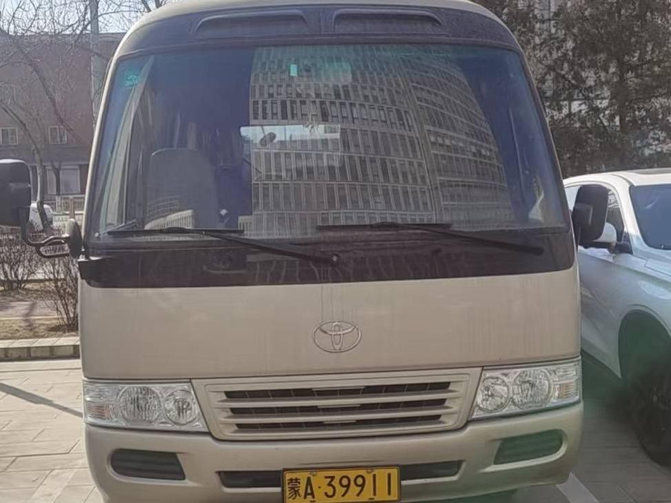 一辆考斯特中巴车出租（年租金底价：72000元，租期5年）(国资监测编号GR2026NM1001218)