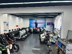 包头市昆都仑区友谊17#西门北侧2#休闲服饰底店公开招租（年租金底价：35165元，租期：3年）(内蒙古包钢房产物业集团有限公司)(国资监测编号GR2026NM1001209)