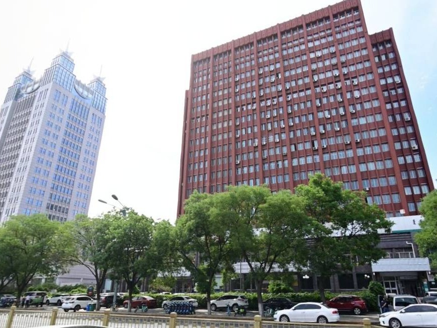 新城区新华大街54号内蒙古金融大厦104等房产出租项目