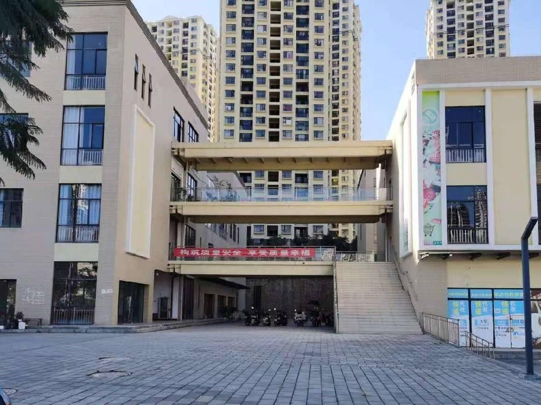 昆明市五华区团山欣城A区、B区商铺、地下车位租赁