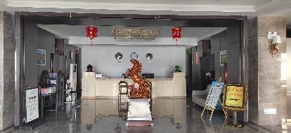 位于伊犁州昭苏县解放街73号昭苏县宾馆（建筑面积约14075.54㎡）、昭苏县天马文化园景区内的天爵酒店（建筑面积约15370.88㎡）整体对外招租，租期五年