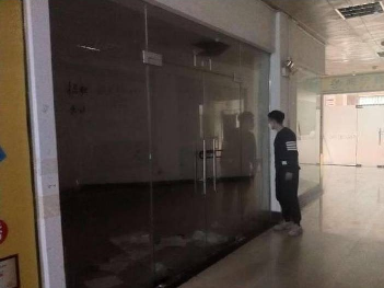 南宁市西乡塘区明秀路122号城市碧园A栋2层A2-55商铺转让公告