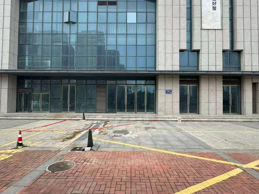 [淮安市]淮安市洪泽区高良涧镇洪泽体育馆一楼北侧（威克多体育用品东侧）招租公告