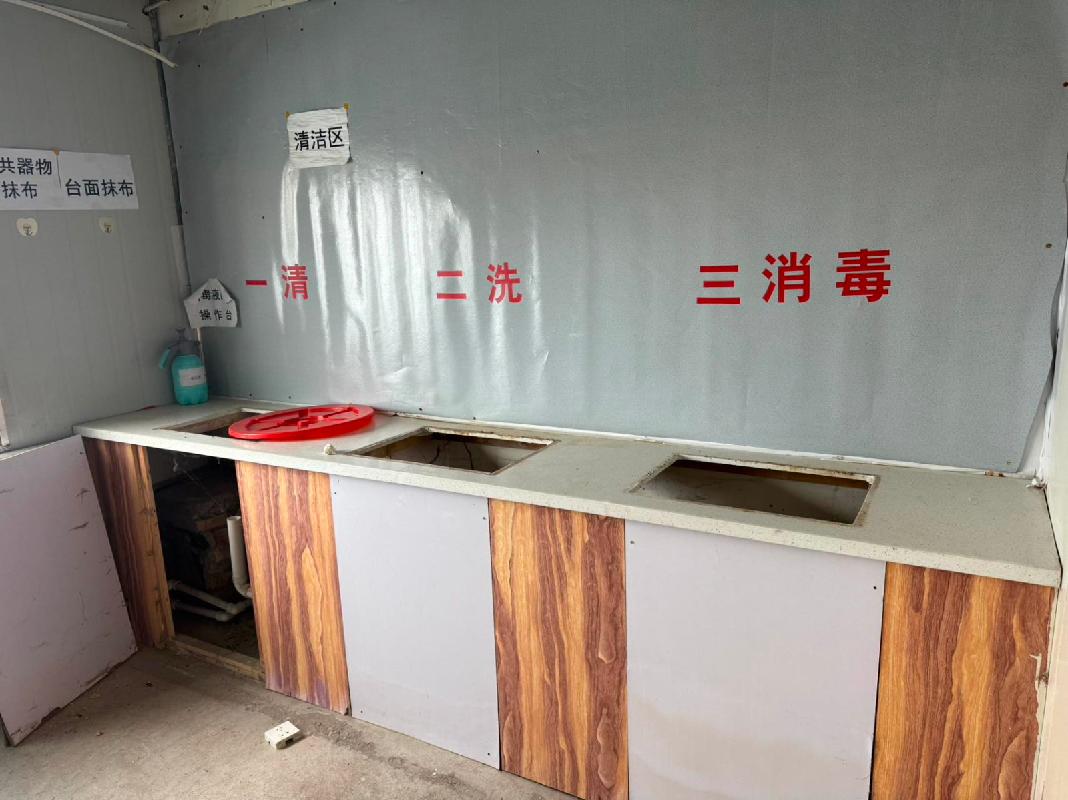 尼勒克县交投公司位于尼勒克县团结路28号原客运站附属用房约1489.82㎡对外招租，租期五年