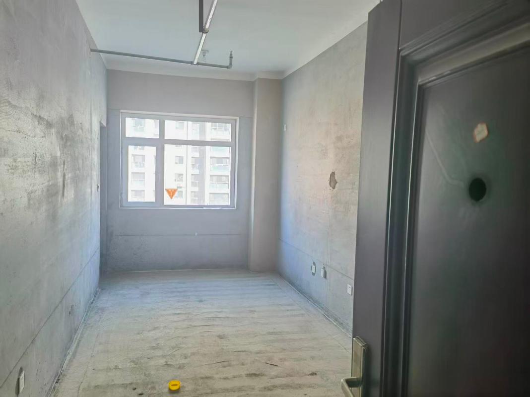 新疆生产建设兵团第十二师国有投资发展集团有限公司转让位于昌吉市120区2丘郁金香小镇18栋8层房9(二次挂牌)(国资监测编号GR2026XJ1000464-2)