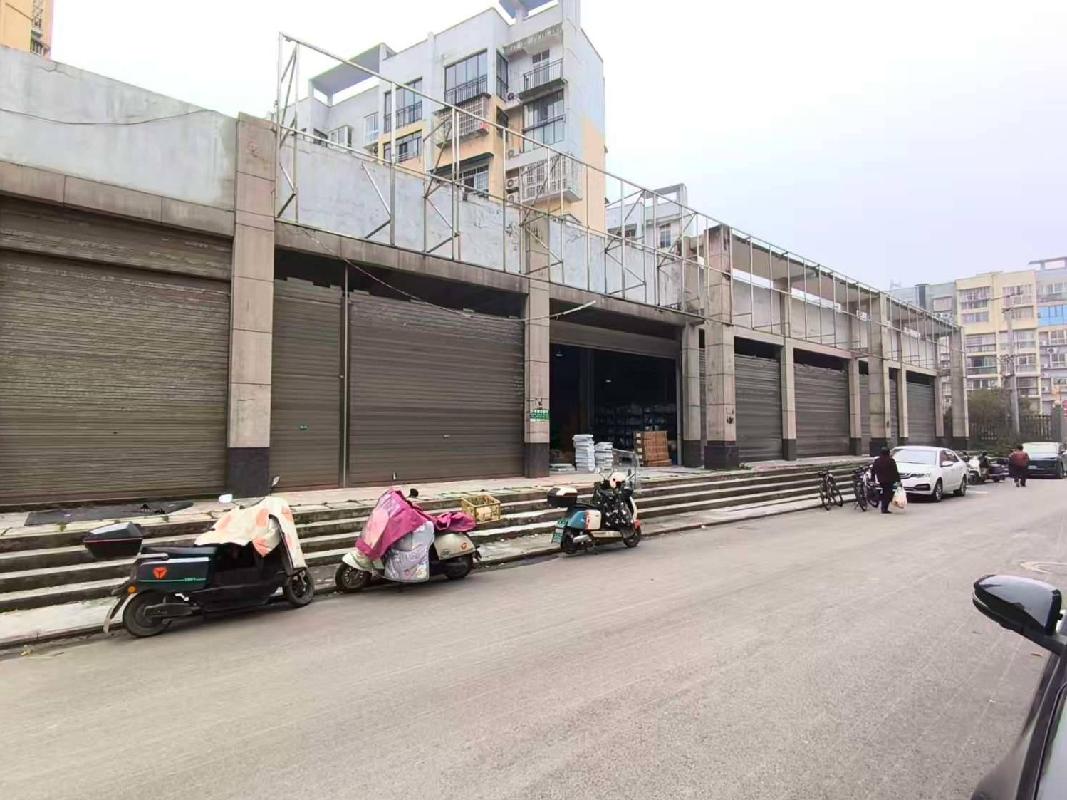 标的3-怀化沅陵县官庄镇辰州鑫城1栋103号、104号、105号、106号（合计面积约235.68㎡）整体招租