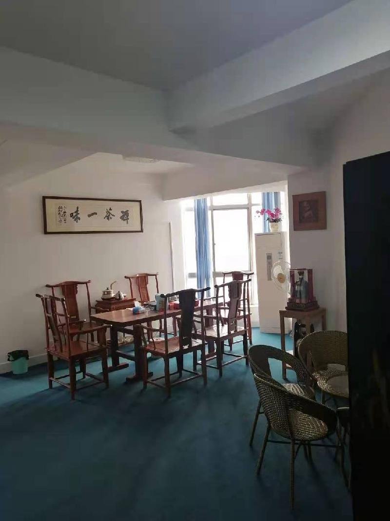 [海口市]海口市世贸东路2号D栋1904房产转让公告