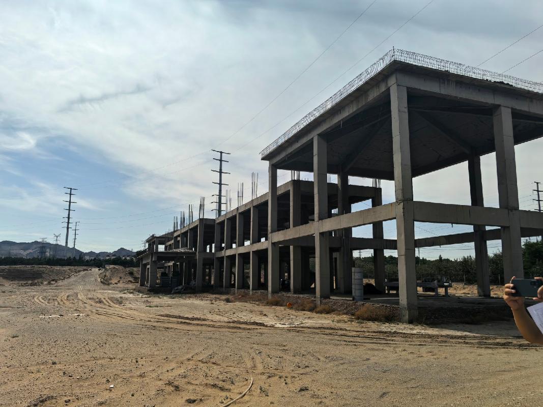 阿拉善左旗乌斯太镇乌兰布和工业园区房屋建(构)筑物转让(国资监测编号GR2026NM1001774-3)