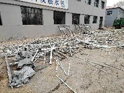鹤岗市东山区人民检察院一批废旧塑钢窗、金属门、木质门等废旧物资捆绑转让交易公告(国资监测编号GR2026HL2001195)