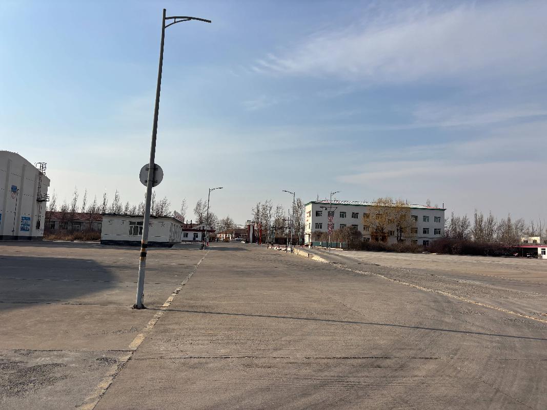 翁牛特旗桥头镇北常胜村仓储房地产及土地使用权整体出租（年租金底价1145604.2元，租期5年）(国资监测编号GR2026NM1001568)