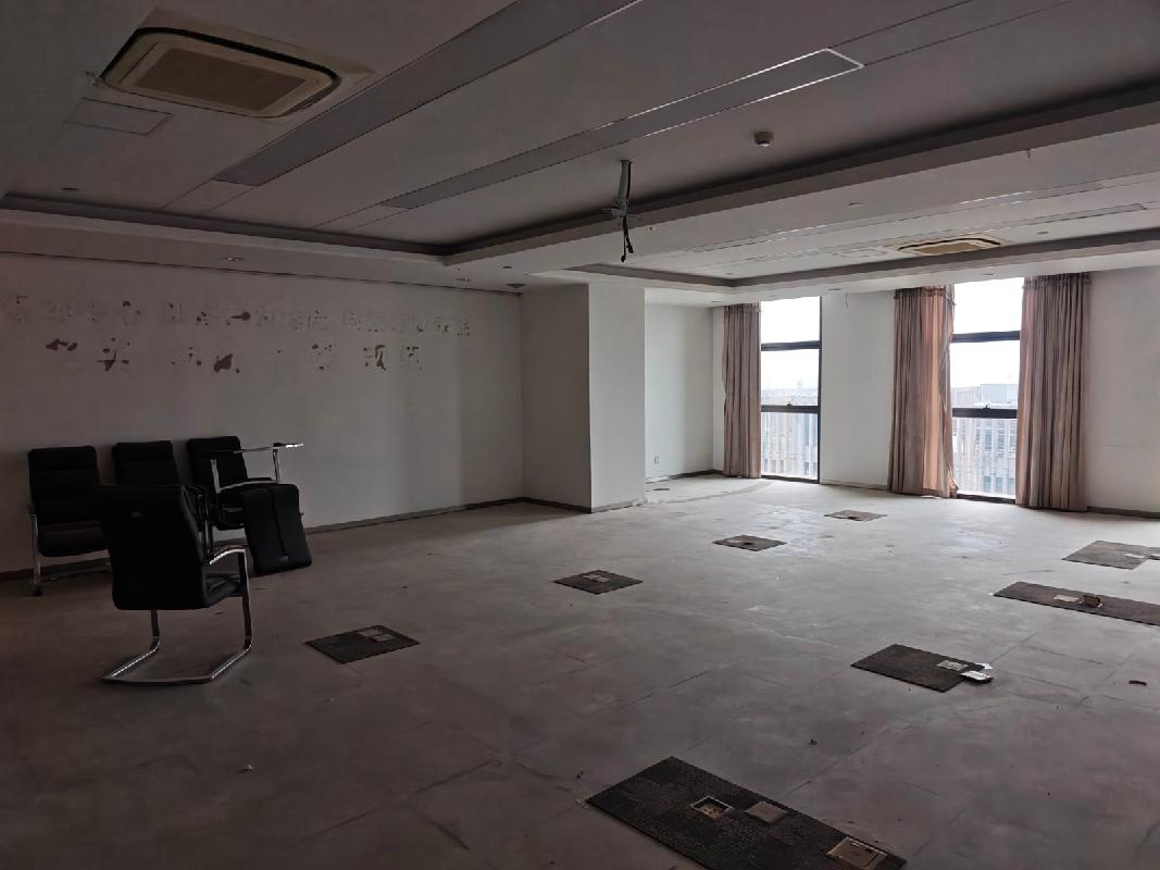 芜湖市鸠江区皖江财富广场A3#楼第9层部分房产出租公告(国资监测编号GR2026AH2000682)