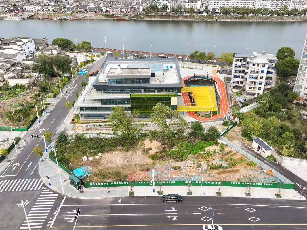 黄山市屯溪区红星路东侧、阳湖西路北侧YH01阳湖单元外边溪周边C地块2160.52平方米土地使用权转让公告(国资监测编号GR2026AH2000686)