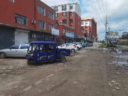 内蒙古通辽市科尔沁左翼中旗保康镇巴彦塔拉大街文明路富贵花园二期2处商业房产独立出租（年租金详见清单，租期均为3年）