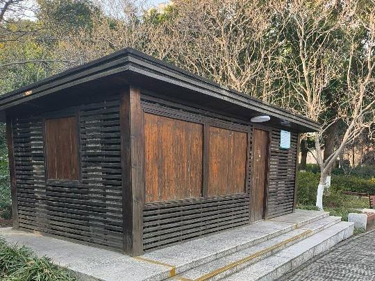 荆川公园游船码头旁售货亭招租公告