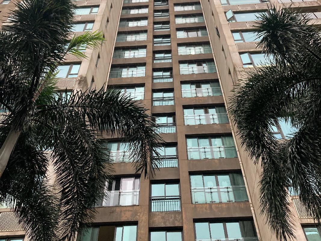 广东省珠海市香洲区昌盛路（华发·世纪城四期） 房产转让公告