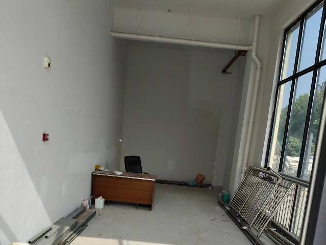 滨河商业街B栋107招租公告