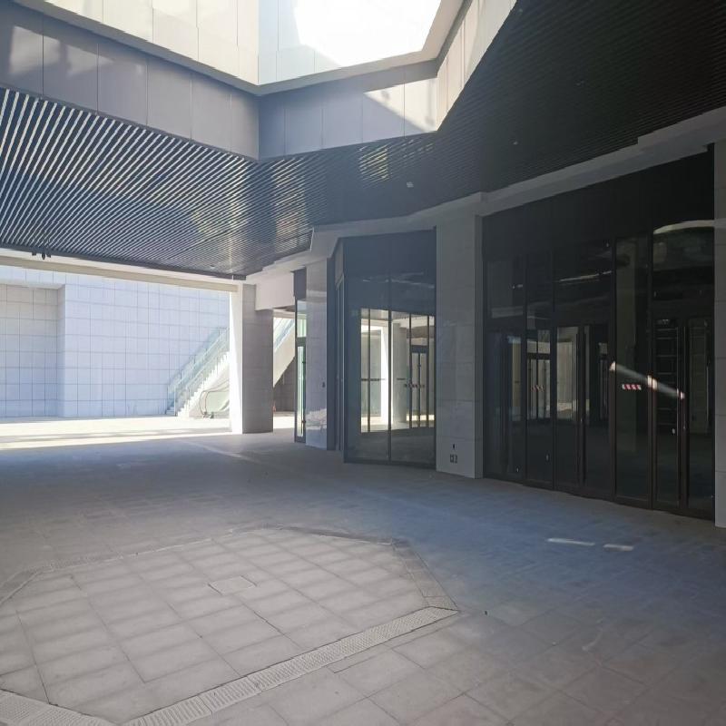 呼市火车东站北广场地下负一层商业综合体出租（年租金底价1632100/年，含税）(五次挂牌)(国资监测编号GR2026NM1001466-5)