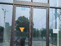 滨河商业街B栋107招租公告