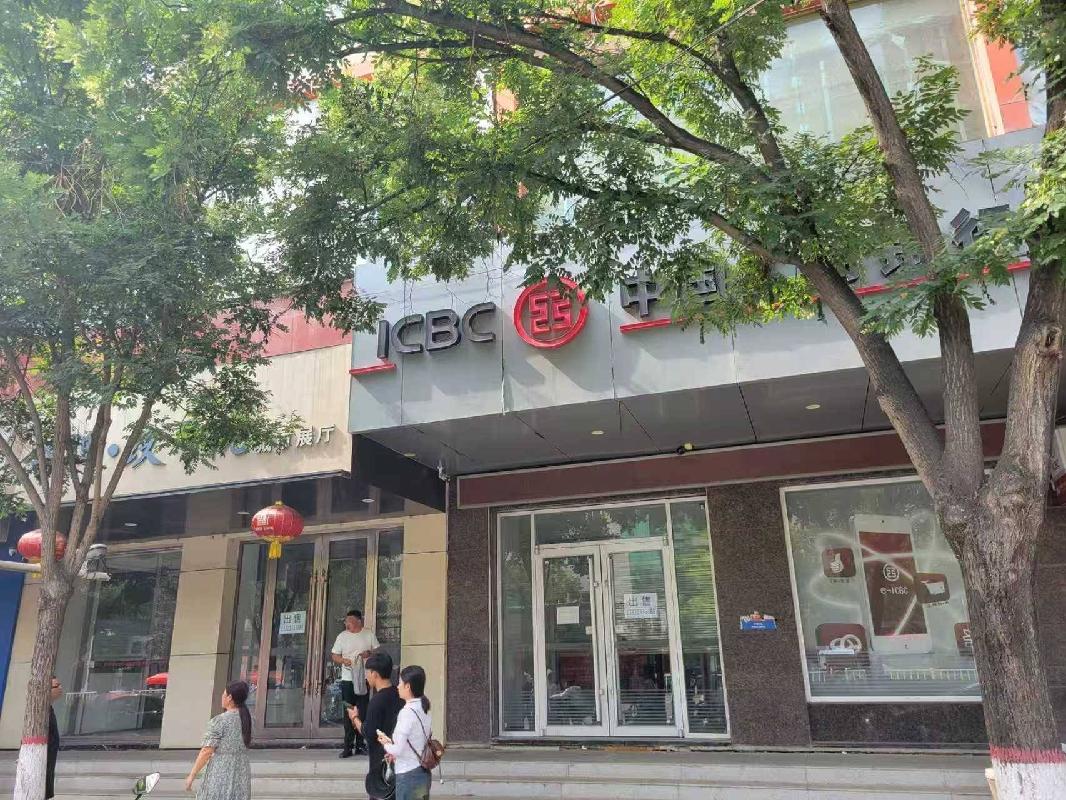 天水市秦安县成纪大道东段北侧成纪商厦一楼5、6号营业用房转让公告