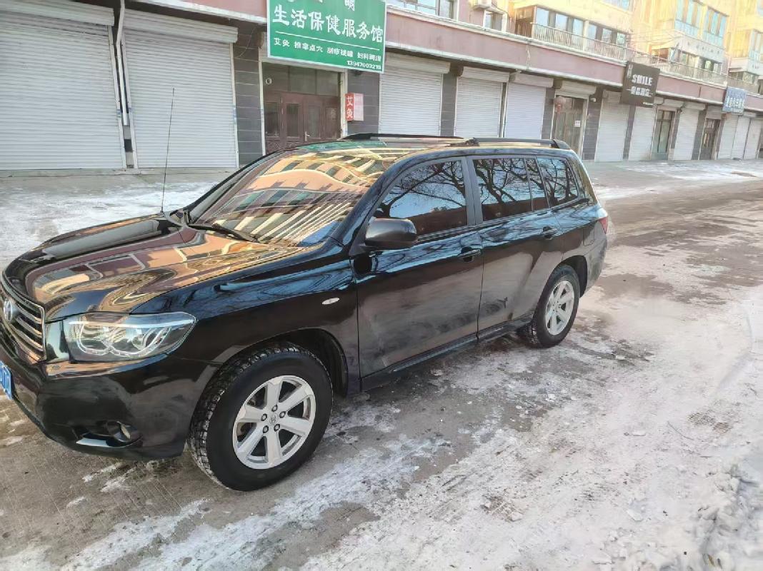 丰田汉兰达小型普通客车（蒙EWS770）