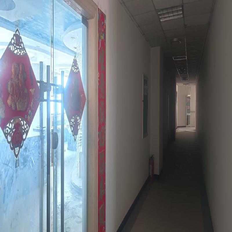青海省西宁市城中区西大街42号（三田世纪广场）2501室（整层）出租