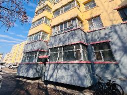 新源县国投公司位于文化路043号广电小区1-1-301室约77.35㎡对外招租，租期三年