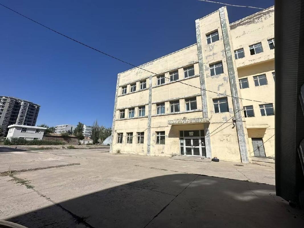 可市新城市政管理服务有限公司伊宁市分公司位于伊宁市军垦路军垦花苑供热中心场地对外招租，租期五年(二次挂牌)