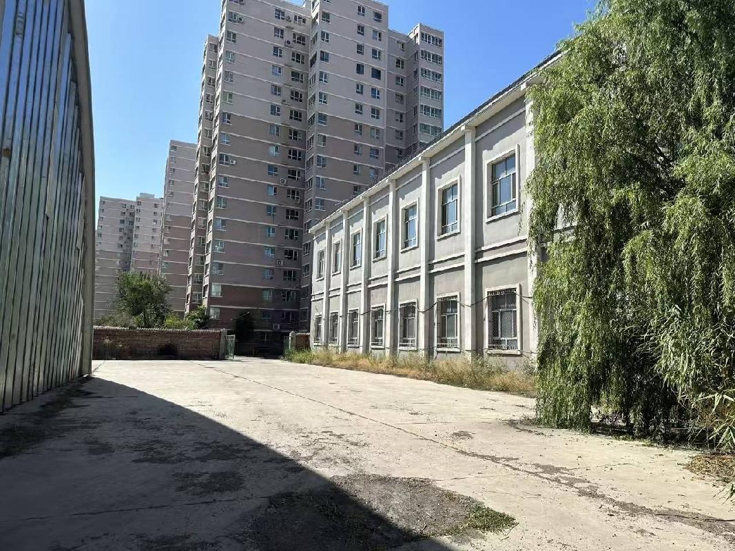 可市新城市政管理服务有限公司伊宁市分公司位于伊宁市军垦路军垦花苑供热中心场地对外招租，租期五年(二次挂牌)