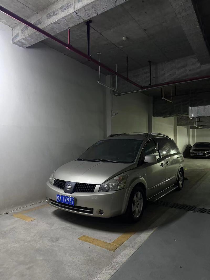 琼A1V937日产牌、琼ADY931日产牌、琼AEF709福特牌等三辆小型轿车分别转让