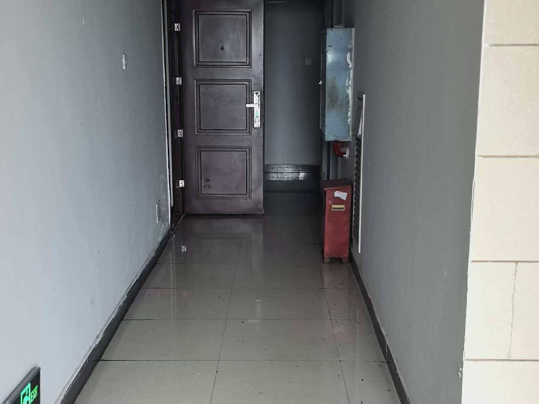 长沙市开福区东风路福乐巷23号公园西郡5楼整层约777.51㎡房地产出租(二次挂牌)(国资监测编号GR2026HN1000881-2)