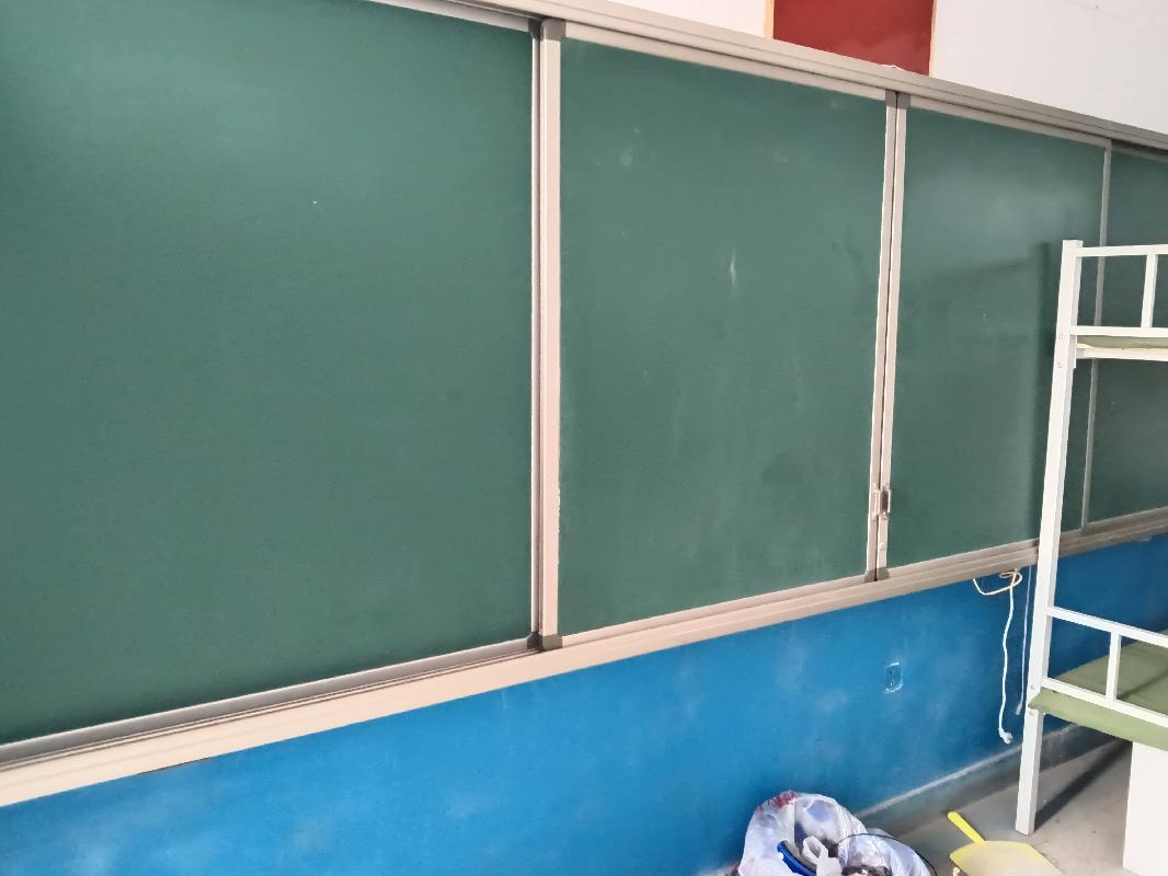 景泰县第四小学育才分校一批报废资产转让公告
