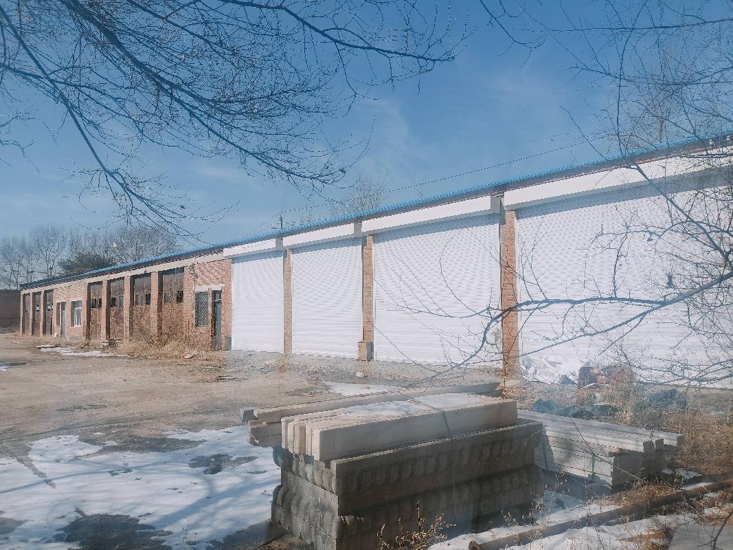 兴安盟水务投资集团有限责任公司位于兴安盟乌兰浩特市乌兰哈达镇西白音嘎查的两处仓库及院落整体出租（年租金底价20880.00元，租期2年）(国资监测编号GR2026NM1001657-2)